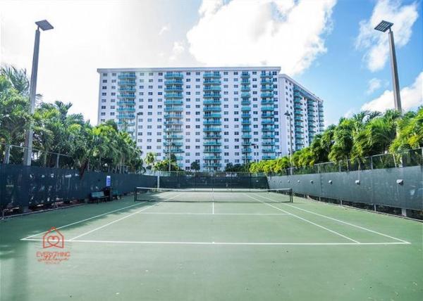 Ocean Reserve, 19370 Collins Ave #611, Sunny Isles Beach, Florida 33160, image 2