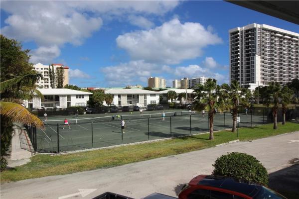 Lion's Gate Silver Thatch, 3209 Colony Club Rd #4-W, Pompano Beach, Florida 33062, image 1