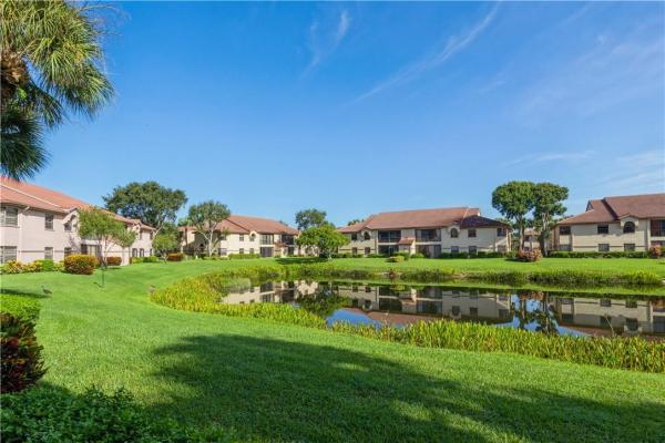 Bellavista Village, 5291 Europa Dr #D, Boynton Beach, Florida 33437, image 3
