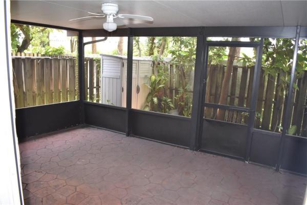 Woodscape Townhomes, 3724 SW 70th Ave #6X, Miramar, Florida 33023, image 2