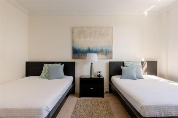 Ocean Reserve, 19370 Collins Ave #723, Sunny Isles Beach, Florida 33160, image 1