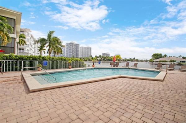 The Clifton, 3161 S Ocean Dr #1509, Hallandale Beach, Florida 33009, image 3