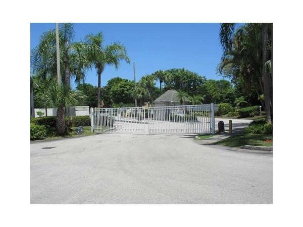 Carmel Lakes, 20760 NE 4th Ct #202, Ives Estates, Florida 33179, image 2
