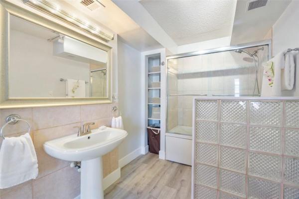 Boca Bayou, 12 Royal Palm Way #1030, Boca Raton, Florida 33432, image 3