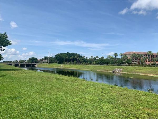 Verona Of Deer Creek, 3405 Deer Creek Palladian Cir, Deerfield Beach, Florida 33442, image 3