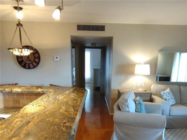 Casa La Quinta, 2850 NE 14th Street Cswy #401B, Pompano Beach, Florida 33062, image 1