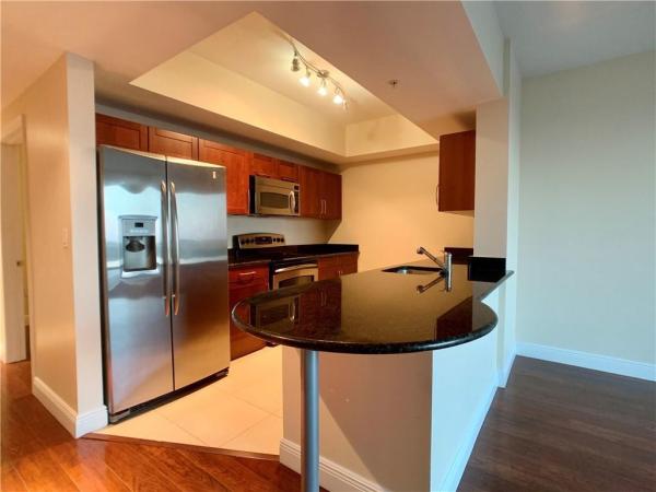 Downtown Dadeland, 7275 SW 90th Way #607, Kendall, Florida 33156, image 2