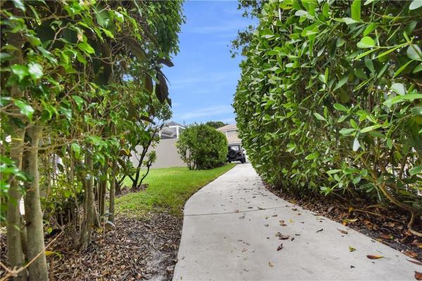 Addison Court At Wyndham Lakes, 5671 NW 119th Way, Coral Springs, Florida 33076, image 2