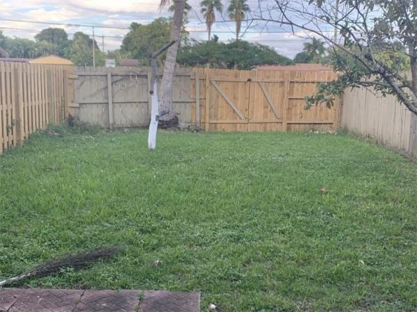 Snapper Creek Townhouses, 10955 SW 69th Ter 0, Kendall, Florida 33173, image 2