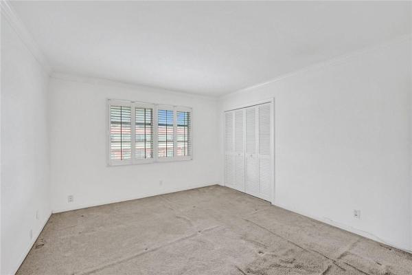 Manor Grove Village, 120 NE 20th Ct #5D, Wilton Manors, Florida 33305, image 2