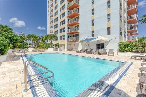 Carlton Tower, 3000 E Sunrise Blvd #17H, Fort Lauderdale, Florida 33304, image 3
