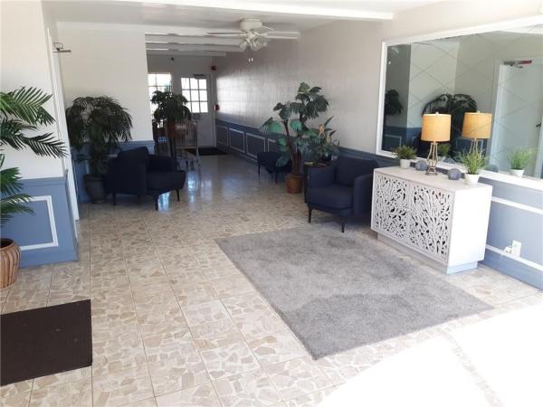 Barclay Square, 2841 NE 33rd Ct #302, Fort Lauderdale, Florida 33306, image 1