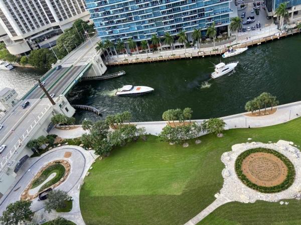 Icon Brickell Tower 1, 475 Brickell Ave #2115, Miami, Florida 33131, image 1