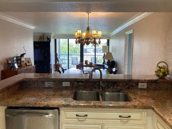 Boca Bayou, 7 Royal Palm Way #2090, Boca Raton, Florida 33432, image 3
