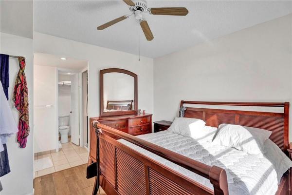Whitehall Of Pine Island Ridge, 1530 Whitehall Dr #103, Davie, Florida 33324, image 2