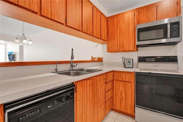 Whitehall Of Pine Island Ridge, 1530 Whitehall Dr #103, Davie, Florida 33324, image 1