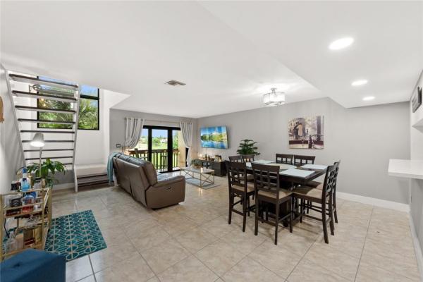 Indian Summer Village, 361 W Park Dr #12, Fountainebleau, Florida 33172, image 1