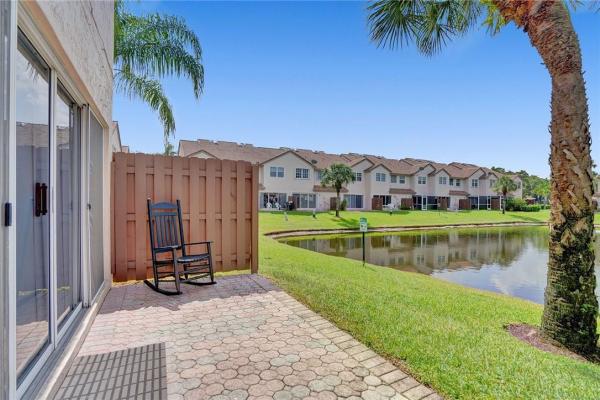 Coral Lake At Boca Raton, 9433 Boca River Cir, Boca Raton, Florida 33434, image 1