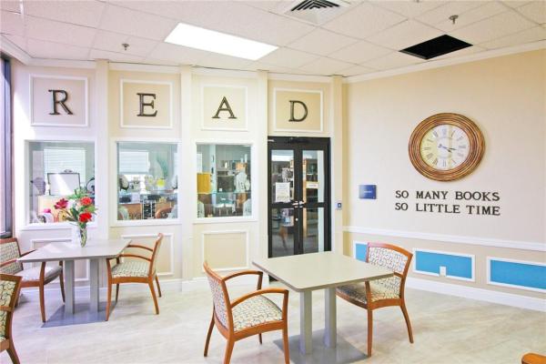 Lyndhurst, 2032 Lyndhurst J, Deerfield Beach, Florida 33442, image 2