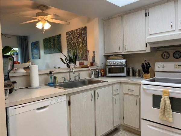 Village Green Of Boca Raton, 9500 SW 3rd St #126, Boca Raton, Florida 33428, image 3