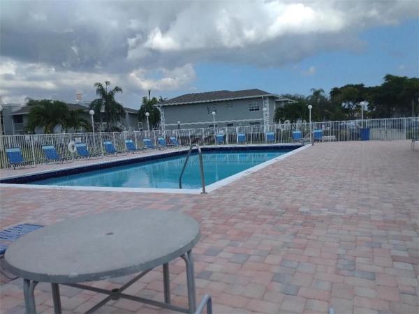 Monterey Village, 450 NE 210th Circle Ter #102-6C, Ives Estates, Florida 33179, image 3