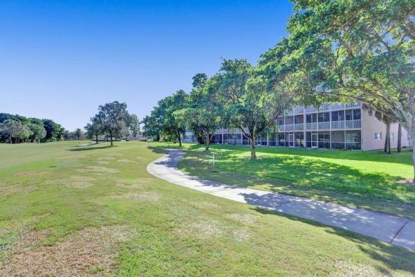 Tangerine Of Pine Island Ridge, 9470 Tangerine Pl #208, Davie, Florida 33324, image 3