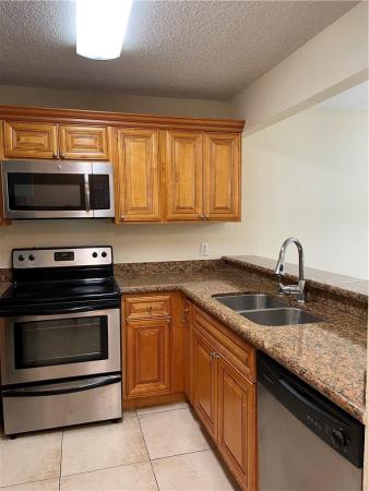 Palm Beach Place, 1400 Windorah Way #H, West Palm Beach, Florida 33411, image 1