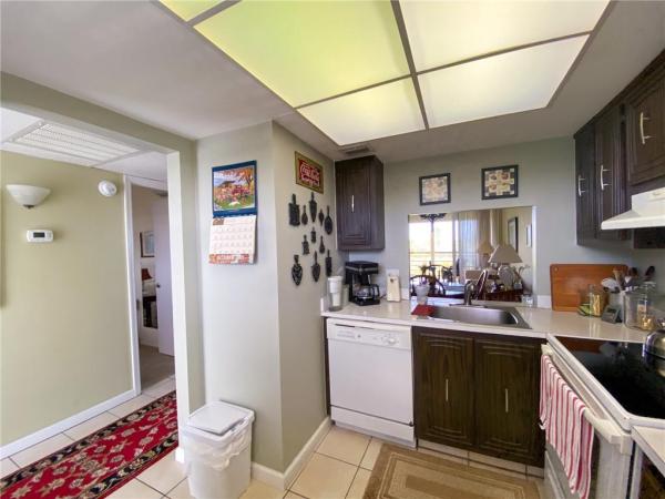 Royal Park, 121 Royal Park Dr #4C, Oakland Park, Florida 33309, image 1