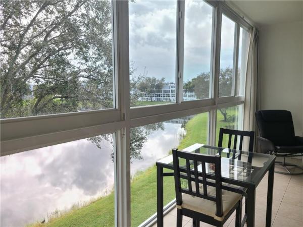 Cambridge, 4113 Cambridge E, Deerfield Beach, Florida 33442, image 1
