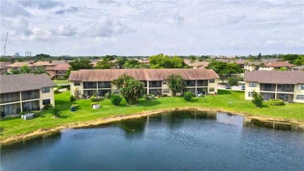 Winding Lake At Welleby, 10011 Winding Lake Rd #206, Sunrise, Florida 33351, image 1