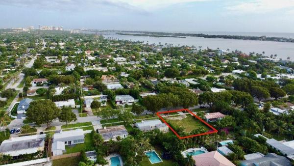 Lake Forest Park, 234 Forest Hill Blvd, West Palm Beach, Florida 33405, image 1