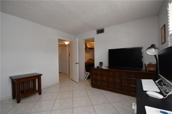 Meadowbrook Lakes View, 131 SE 3rd Ave #207, Dania Beach, Florida 33004, image 1