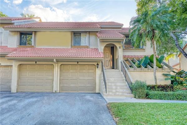 Coach Houses Of Town Place, 5580 Coach House Cir #H, Boca Raton, Florida 33486, image 1