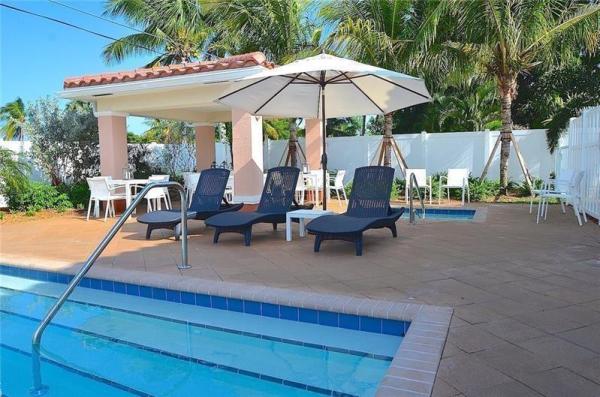 Santa Barbara Villas, 2341 SE 5th St, Pompano Beach, Florida 33062, image 1