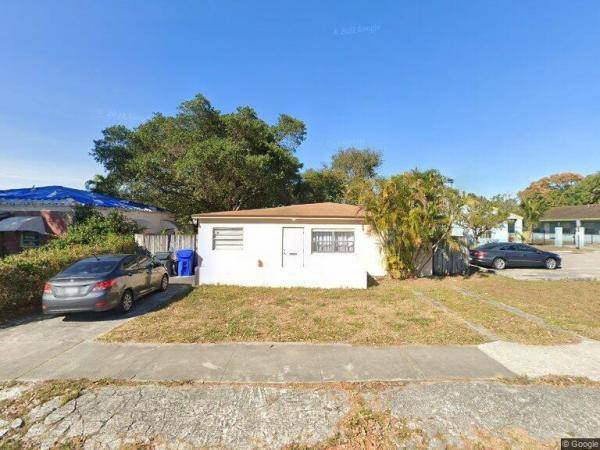 Hollywood Little Ranches, 2225 Taylor St, Hollywood, Florida 33020, image 1