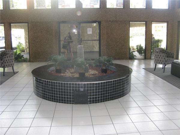 Isle Of Boca Dunes, 9355 SW 8th St #220, Boca Raton, Florida 33428, image 2