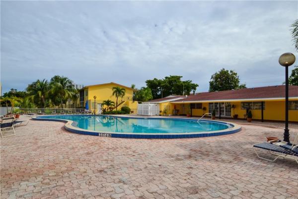 Biscayne Lake Gardens, 2820 NE 201st Ter #F326, Aventura, Florida 33180, image 2
