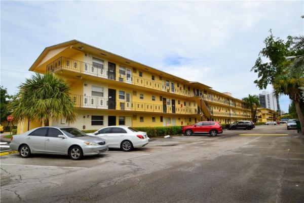 Biscayne Lake Gardens, 2820 NE 201st Ter #F326, Aventura, Florida 33180, image 1