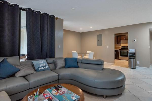 Karanda Village 7, 4173 S Carambola Cir #2170, Coconut Creek, Florida 33066, image 1