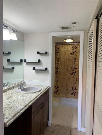 Hidden Harbour Of The Palm Beaches, 896 N Federal Hwy #121, Lantana, Florida 33462, image 2