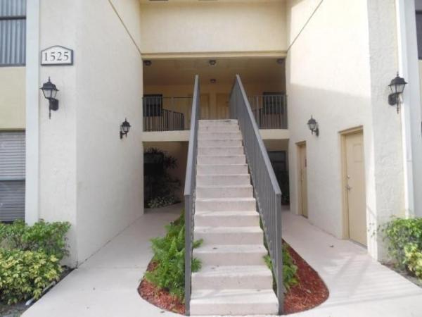 Palm Beach Grande, 1484 Lake Crystal Dr #D, West Palm Beach, Florida 33411, image 1
