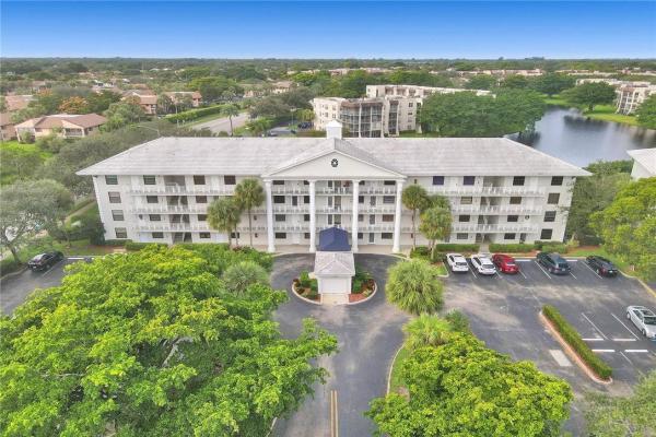 Whitehall 2 Of Pine Island Ridge, 1715 Whitehall Dr #106, Davie, Florida 33324, image 1