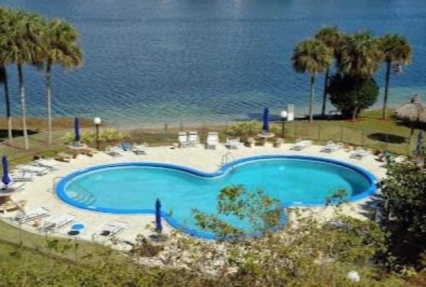 Cedar Glenn, 671 NE 195th St #422-E, Ives Estates, Florida 33179, image 3