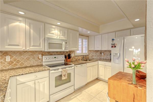 Newth Gardens, 1099 S Ocean Blvd #204, Boca Raton, Florida 33432, image 1