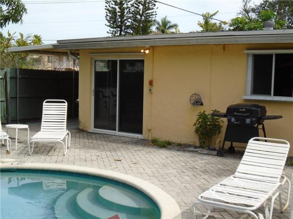 Beachway Manor, 439 NE 23rd Ave #1, Pompano Beach, Florida 33062, image 1