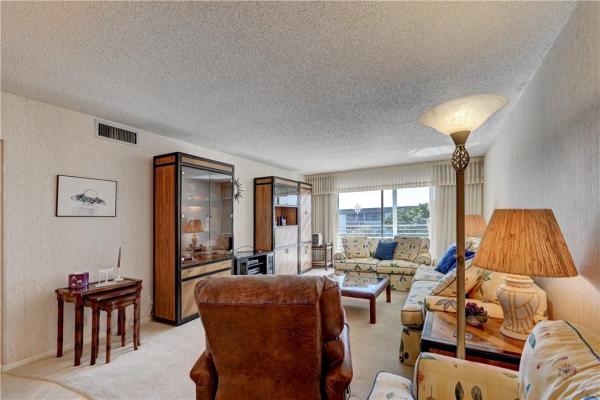 Portofino Village, 3101 Portofino Pt #G4, Coconut Creek, Florida 33066, image 1