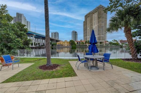 Oceanview A, 19390 Collins Ave #1415, Sunny Isles Beach, Florida 33160, image 2
