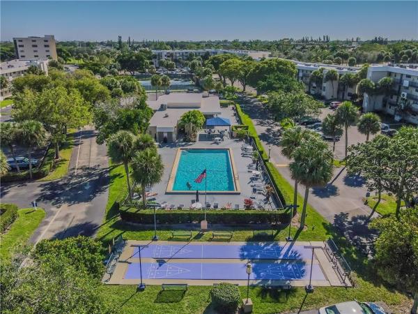 The Palms Of Deer Creek, 2400 Deer Creek Country Club Blvd #408-1, Deerfield Beach, Florida 33442, image 3