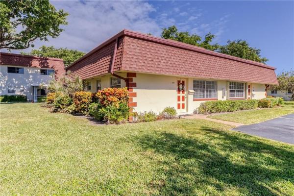 French Villas Of Lighthouse Point, 1991 NE 32nd St #18, Lighthouse Point, Florida 33064, image 2