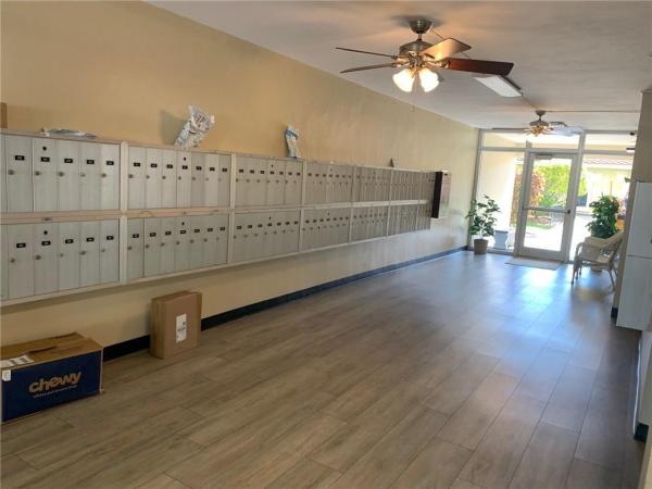 Garden Aire Village South, 2350 NE 14th Street Cswy #204, Pompano Beach, Florida 33062, image 1